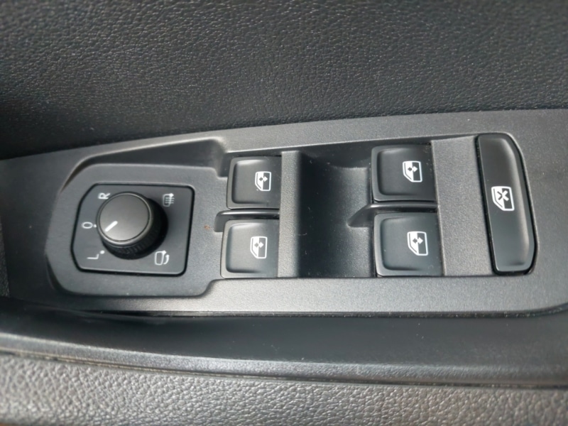 Used Skoda Karoq 2023 for sale - 78033428: Photo 19