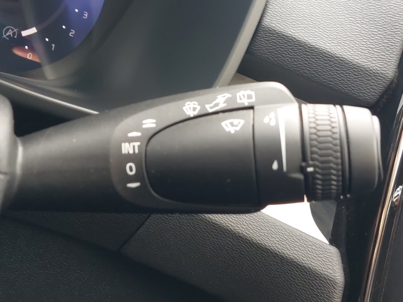 Used Volvo XC40 2025 for sale - 76721371: Photo 16