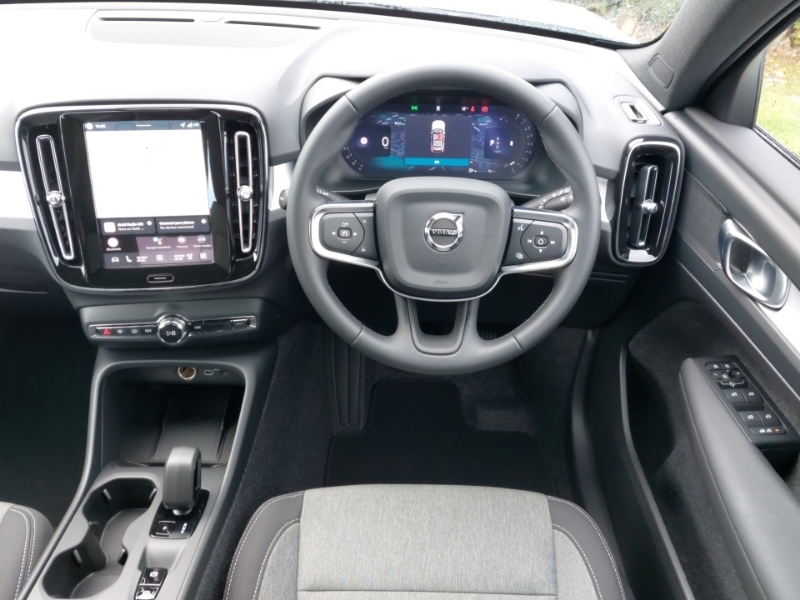 Used Volvo XC40 2025 for sale - 76721371: Photo 7