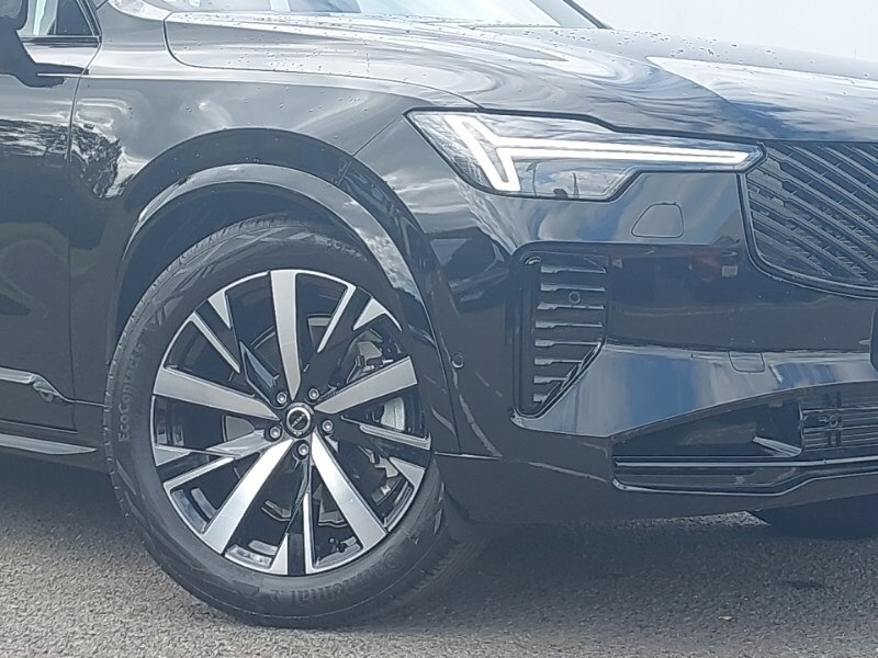 2025 Volvo XC90 2.0 B5P Plus Dark 5dr AWD Geartronic Estate Petrol Automatic - Picture 9 of 19