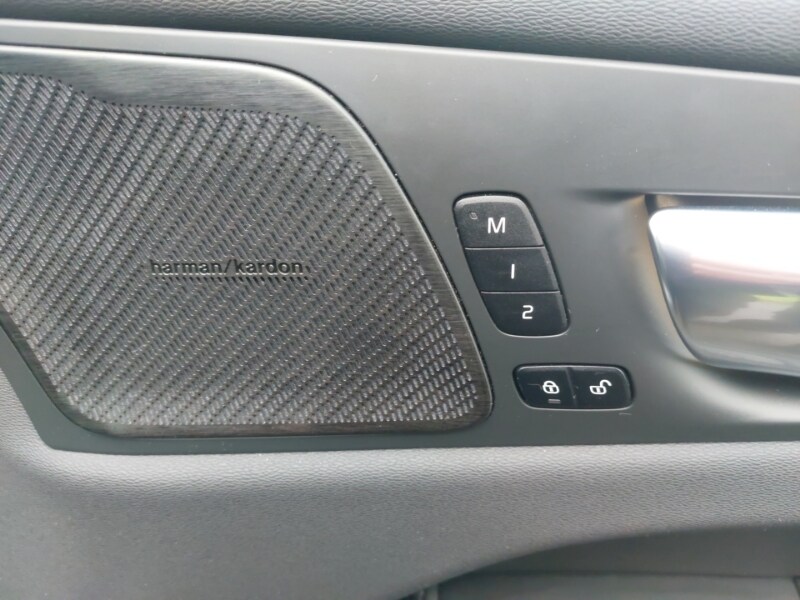 Used Volvo XC60 2023 for sale - 76763982: Photo 13