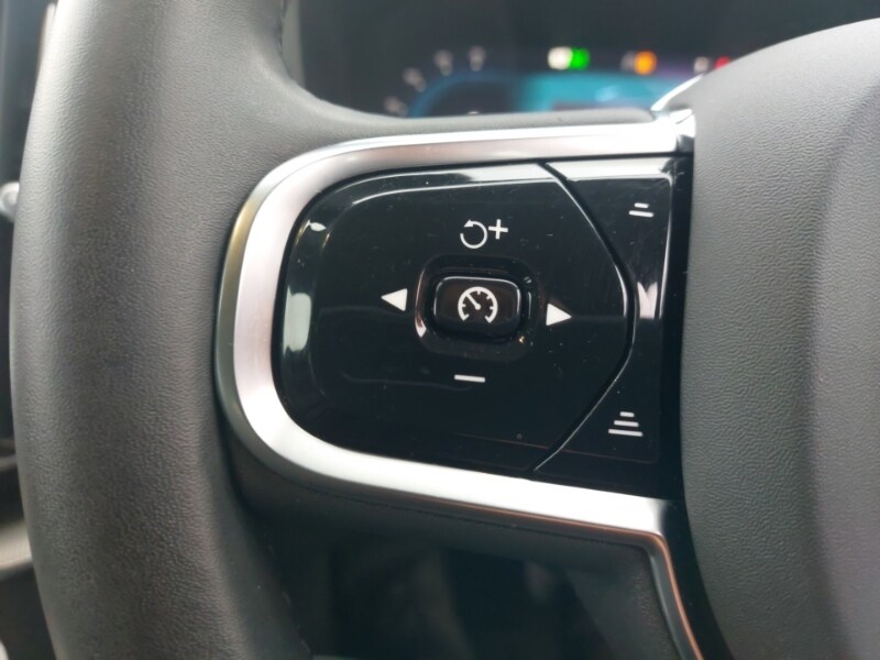 Used Volvo XC60 2023 for sale - 76763982: Photo 14