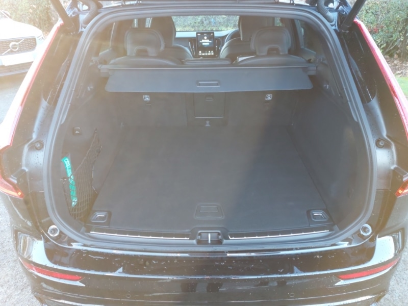 Used Volvo XC60 2025 for sale - 76644087: Photo 8