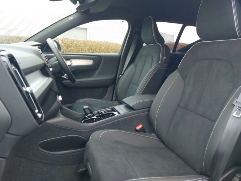 Used Volvo XC40 2025 for sale - 77141422: Photo 5