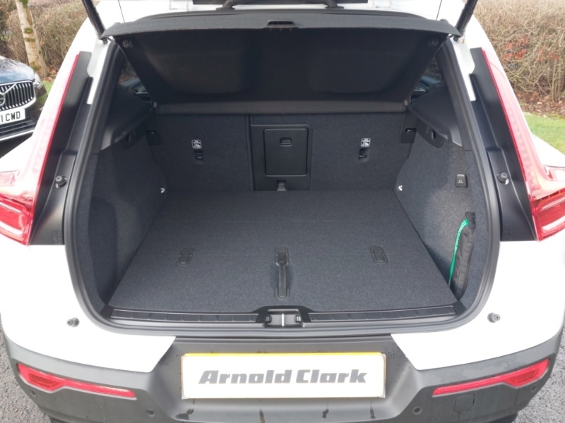 Used Volvo XC40 2025 for sale - 77126702: Photo 8