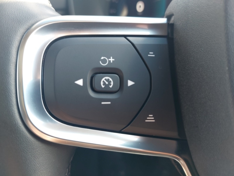 Used Volvo XC40 2024 for sale - 76613882: Photo 15