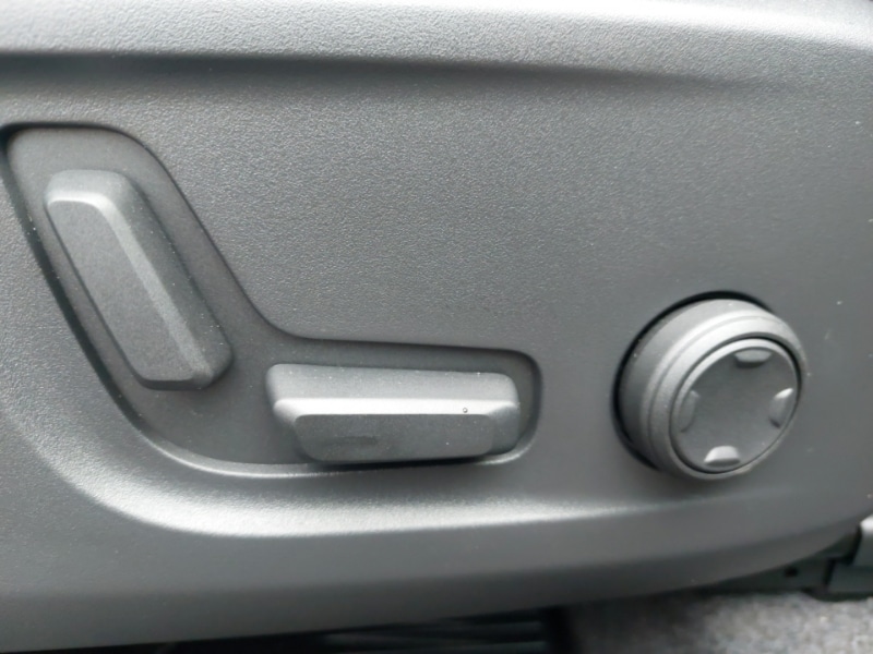 Used Volvo XC40 2025 for sale - 77815877: Photo 12