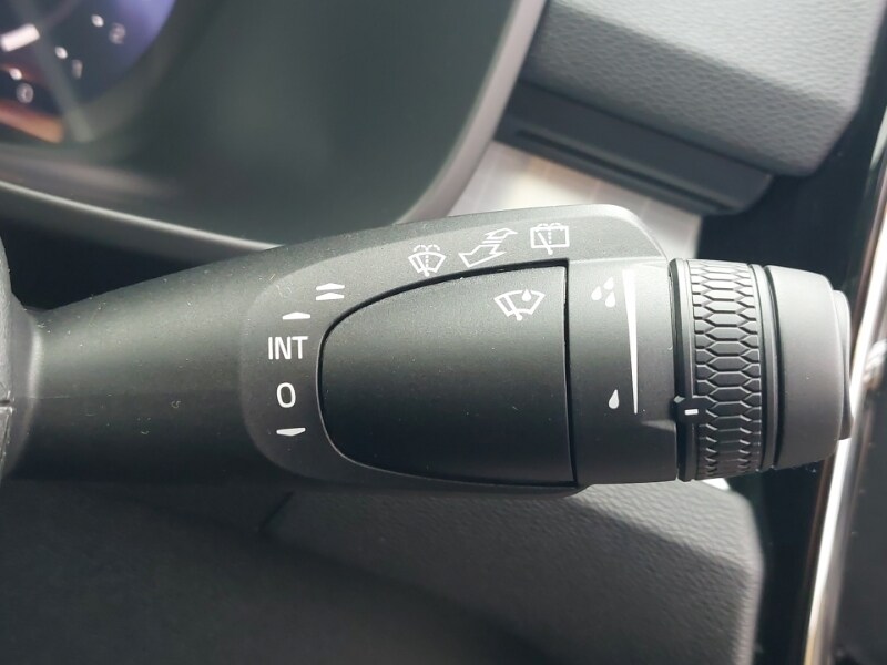 Used Volvo XC40 2025 for sale - 77815877: Photo 16