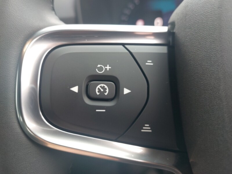 Used Volvo XC40 2025 for sale - 75914346: Photo 13