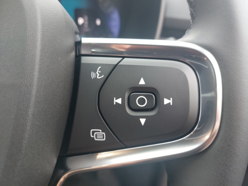 Used Volvo XC40 2025 for sale - 75914346: Photo 14