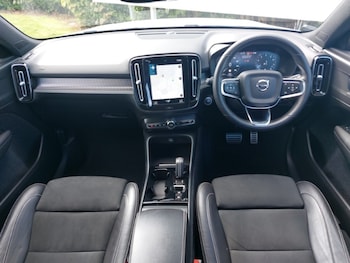 Used Volvo XC40 2022 for sale - 79451996: Photo