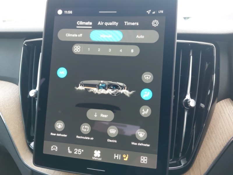 Used Volvo XC60 2025 for sale - 77047053: Photo 15