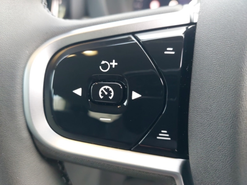 Used Volvo XC60 2025 for sale - 77047053: Photo 16