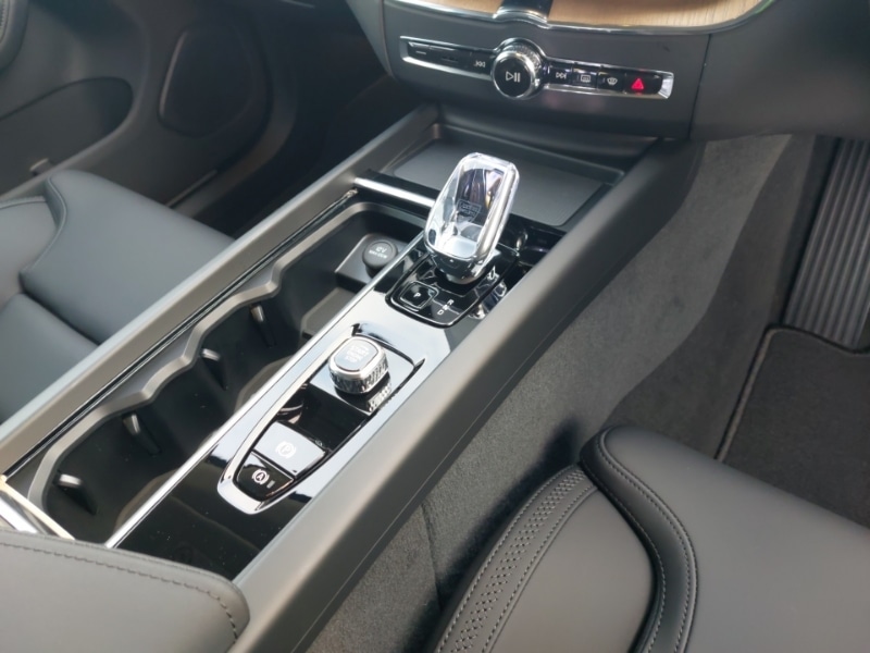 Used Volvo XC60 2025 for sale - 77047053: Photo 19