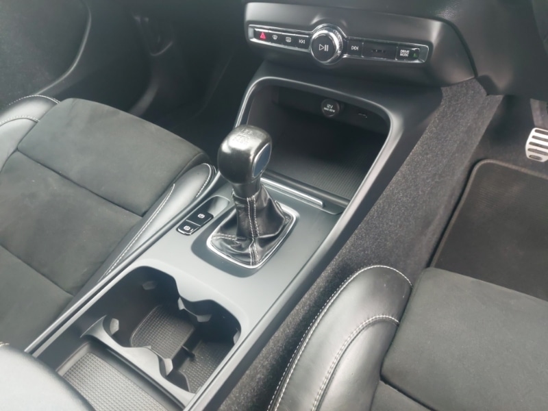 Used Volvo XC40 2021 for sale - 77085832: Photo 19