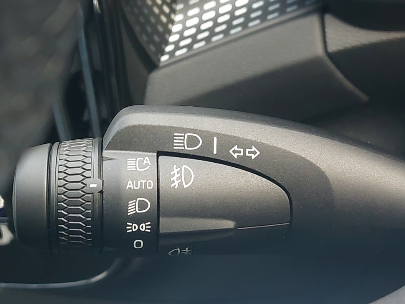 Used Volvo XC40 2025 for sale - 77018658: Photo 15