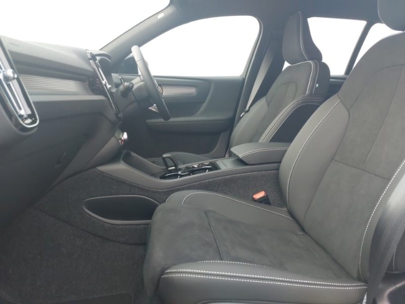 Used Volvo XC40 2025 for sale - 77018658: Photo 5