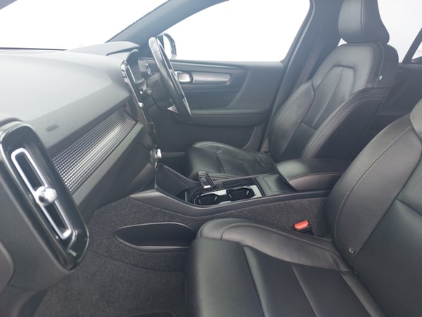 Used Volvo XC40 2021 for sale - 75550932: Photo 5