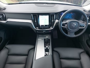 Used Volvo V60 2025 for sale - 79529357: Photo