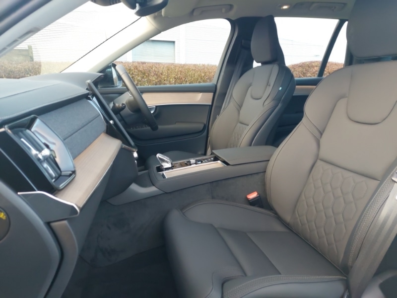 Used Volvo XC90 2025 for sale - 77010836: Photo 5