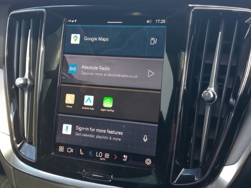 Used Volvo V60 2025 for sale - 78125643: Photo 15