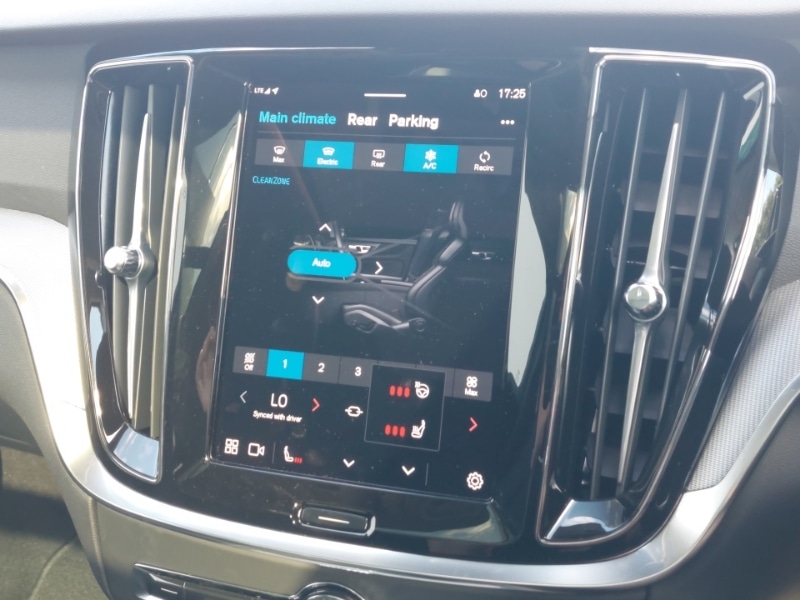 Used Volvo V60 2025 for sale - 78125643: Photo 16