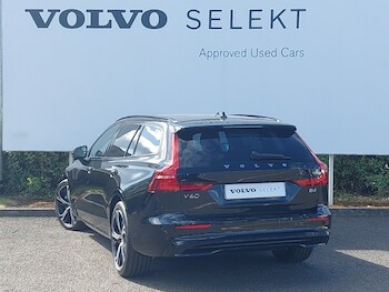 Used Volvo V60 2025 for sale - 78125643: Photo