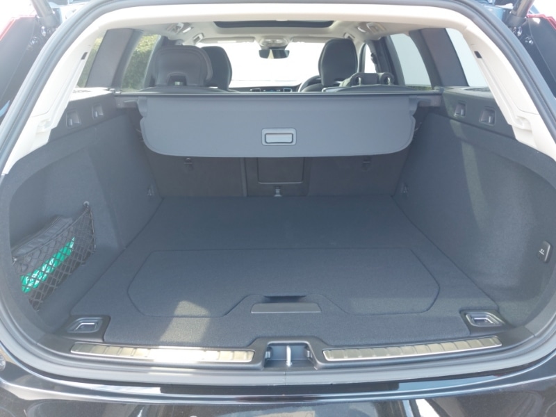 Used Volvo V60 2025 for sale - 78125643: Photo 8