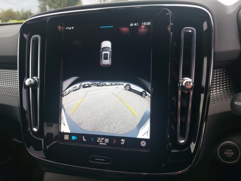 Used Volvo XC40 2025 for sale - 75914361: Photo 11