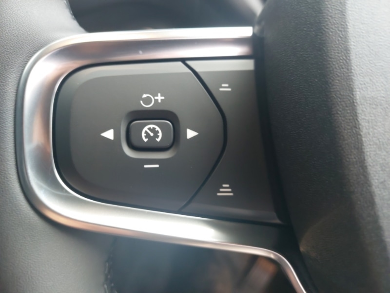 Used Volvo XC40 2025 for sale - 75914361: Photo 15