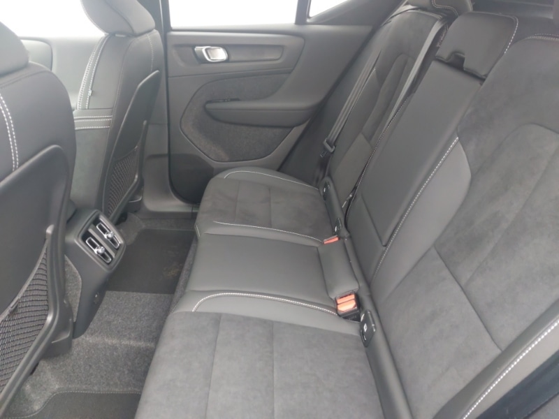 Used Volvo XC40 2025 for sale - 75914361: Photo 6
