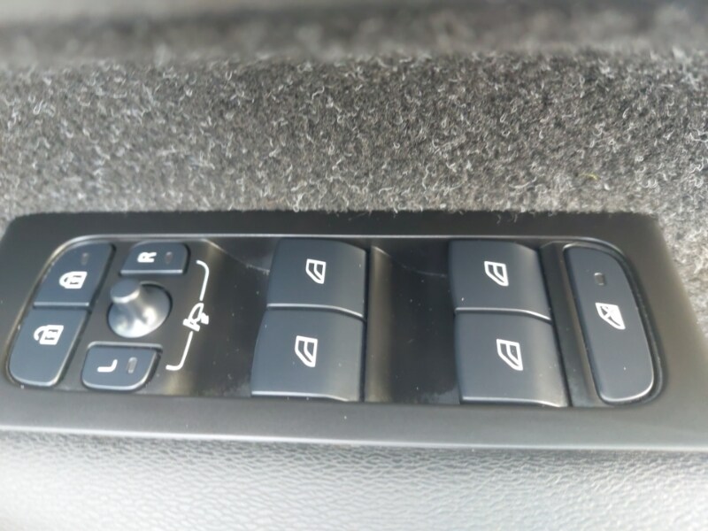 Used Volvo XC40 2021 for sale - 78163990: Photo 12