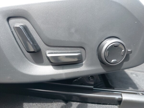 Used Volvo XC60 2025 for sale - 75309477: Photo 19