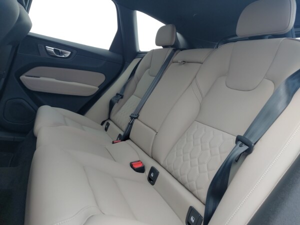 Used Volvo XC60 2025 for sale - 75309477: Photo 6