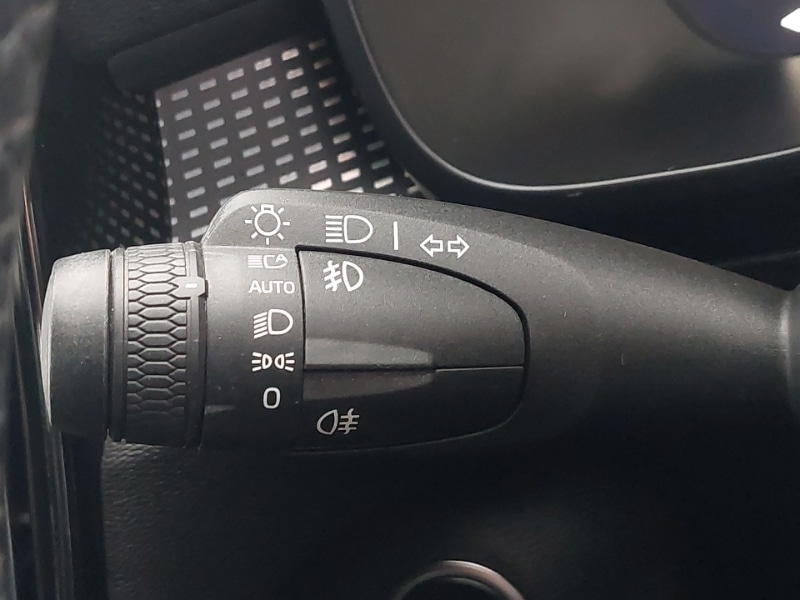 Used Volvo XC40 2021 for sale - 76815891: Photo 16