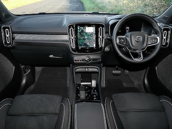 Used Volvo XC40 2025 for sale - 79624968: Photo
