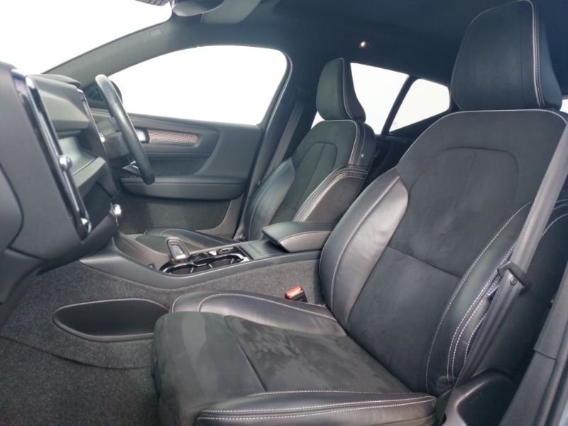 Used Volvo XC40 2021 for sale - 78146889: Photo 5