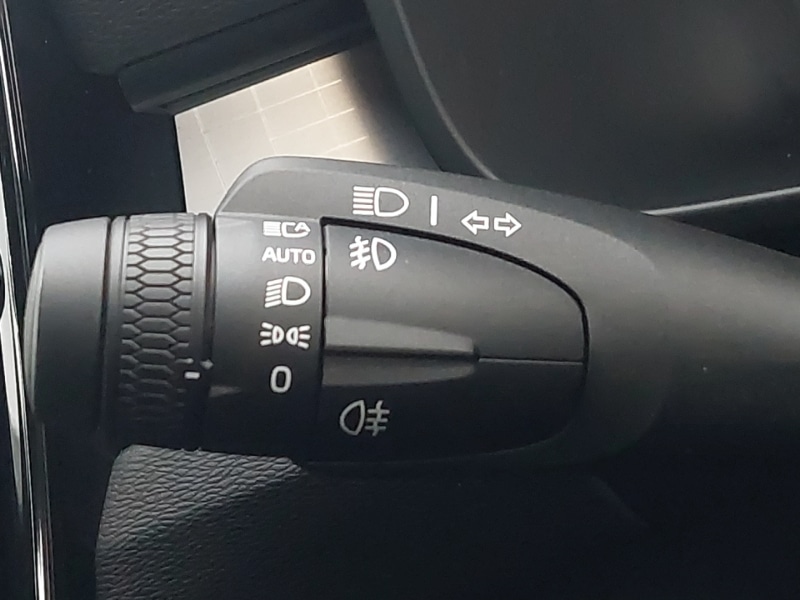 Used Volvo XC40 2025 for sale - 77024688: Photo 17