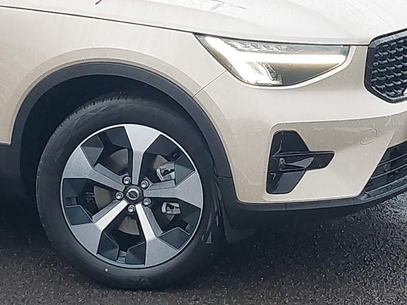 Used Volvo XC40 2025 for sale - 77024688: Photo 9