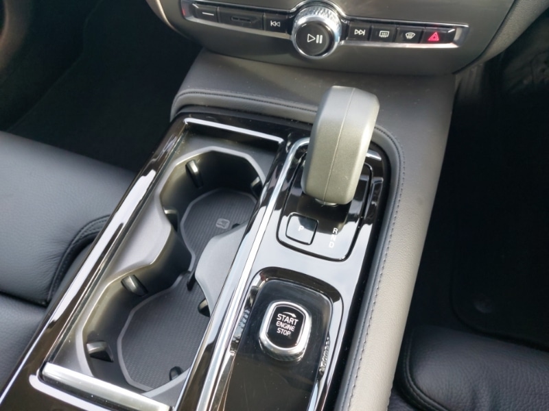 Used Volvo V60 2024 for sale - 77922139: Photo 15