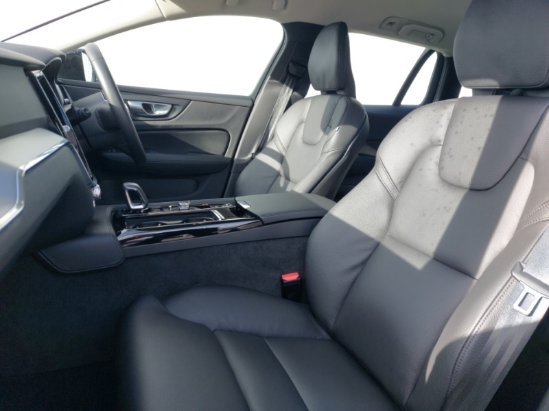 Used Volvo V60 2024 for sale - 77922139: Photo 5