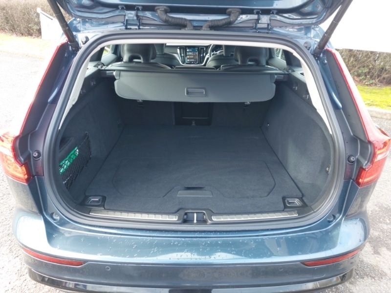 Used Volvo V60 2024 for sale - 77922139: Photo 8