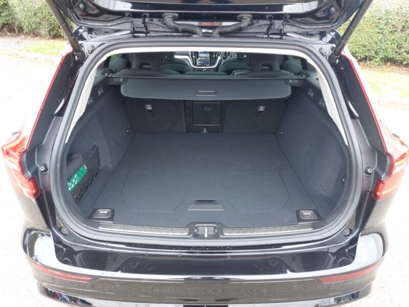 Used Volvo V60 2025 for sale - 76309194: Photo 8