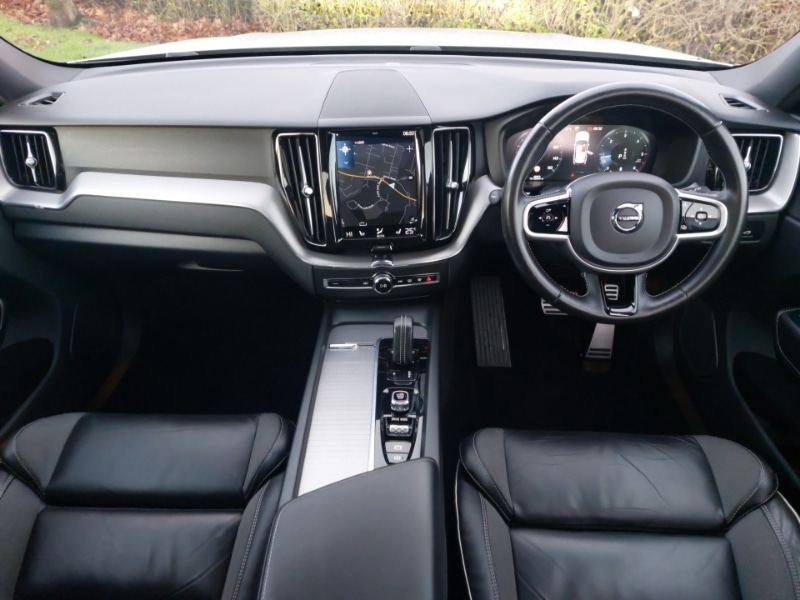 Used Volvo XC60 2020 for sale - 77035111: Photo 2