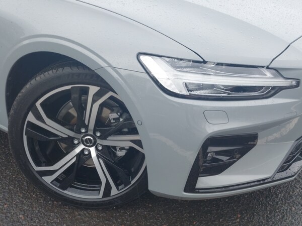 Used Volvo V60 2025 for sale - 74908000: Photo 9