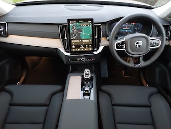 Used Volvo XC90 2025 for sale - 77530997: Photo