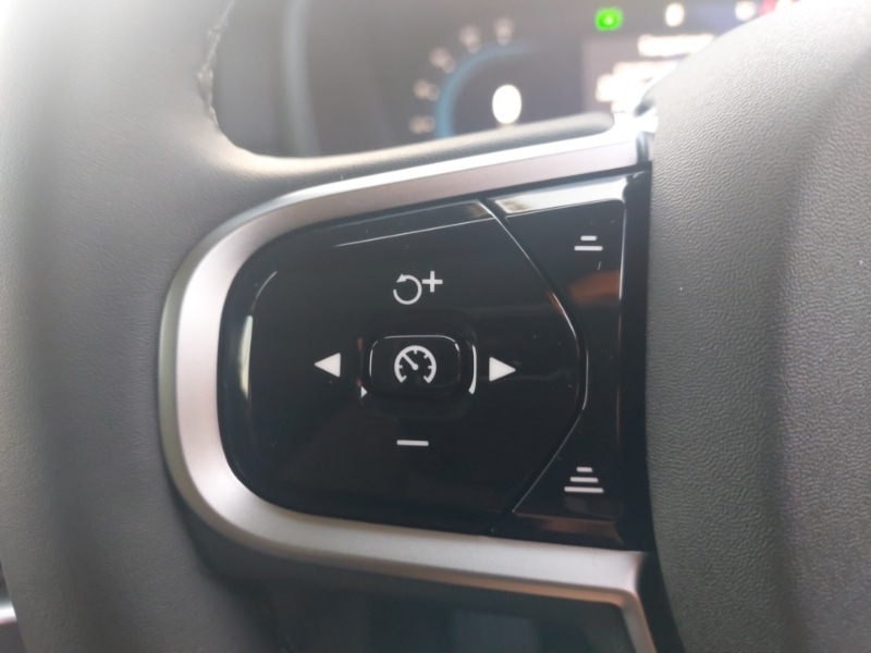 Used Volvo XC90 2025 for sale - 76687721: Photo 15