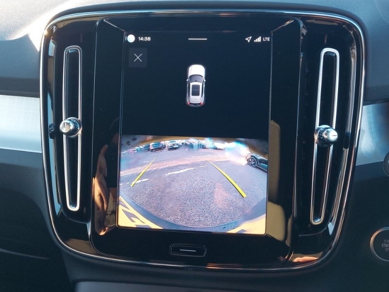 Used Volvo XC40 2025 for sale - 76639028: Photo 10