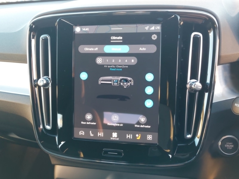 Used Volvo XC40 2025 for sale - 76639028: Photo 18