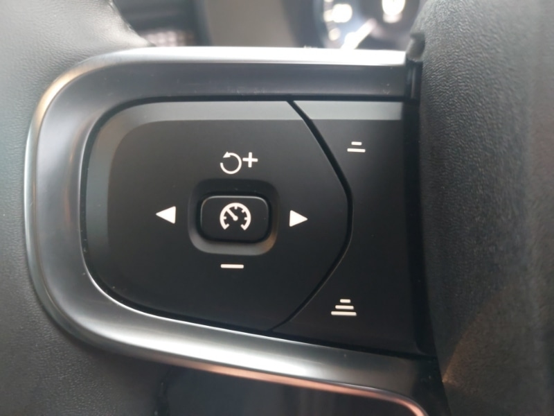 Used Volvo XC40 2022 for sale - 76708053: Photo 16